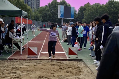 女子跳远 张培培 女子跳远 张培培